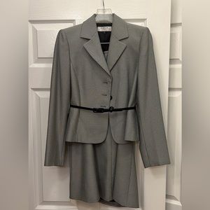 Tahari Stresa ASL Skirt Suit 4P Le Suit